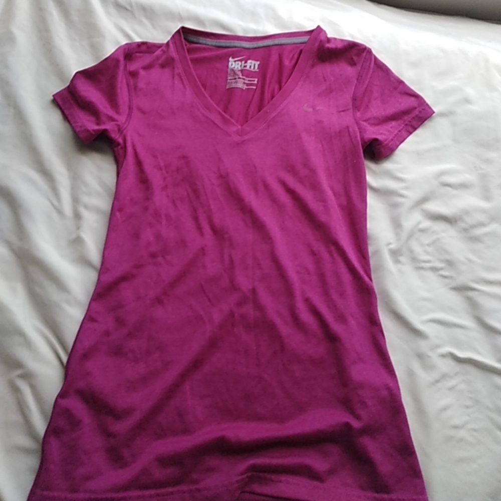 Nike dri-fit xs shirt